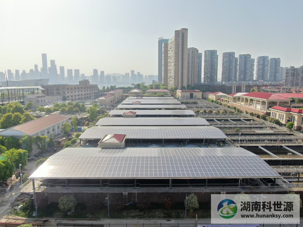 湖南科世源,湖南太陽能,長(zhǎng)沙太陽能,太陽能熱水工程,湖南太陽能光伏發(fā)電,熱水工程,空氣源熱水系統(tǒng),長(zhǎng)沙中央空調(diào)